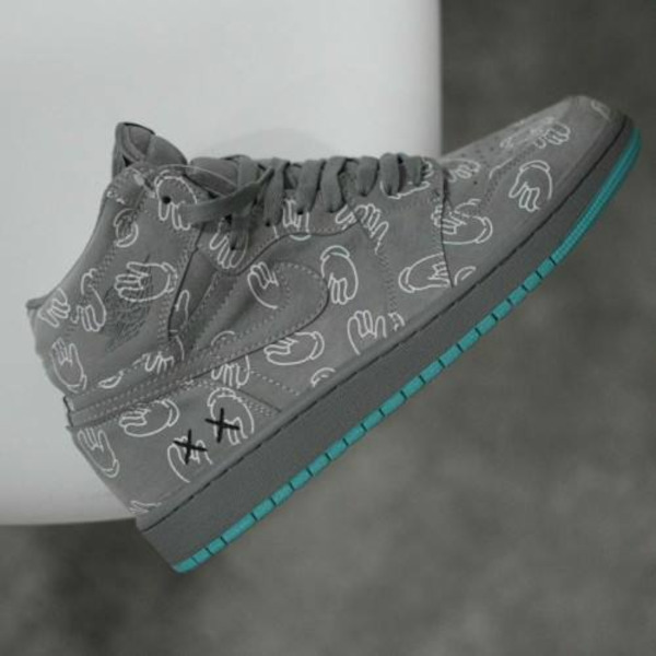 نایکی مدل Jordan 1 Kaws